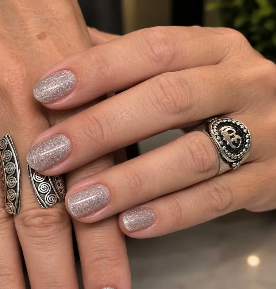 Unhas com glitter